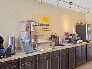 Days Inn By Wyndham Charlotte/Woodlawn Near Carowinds Екстериор снимка